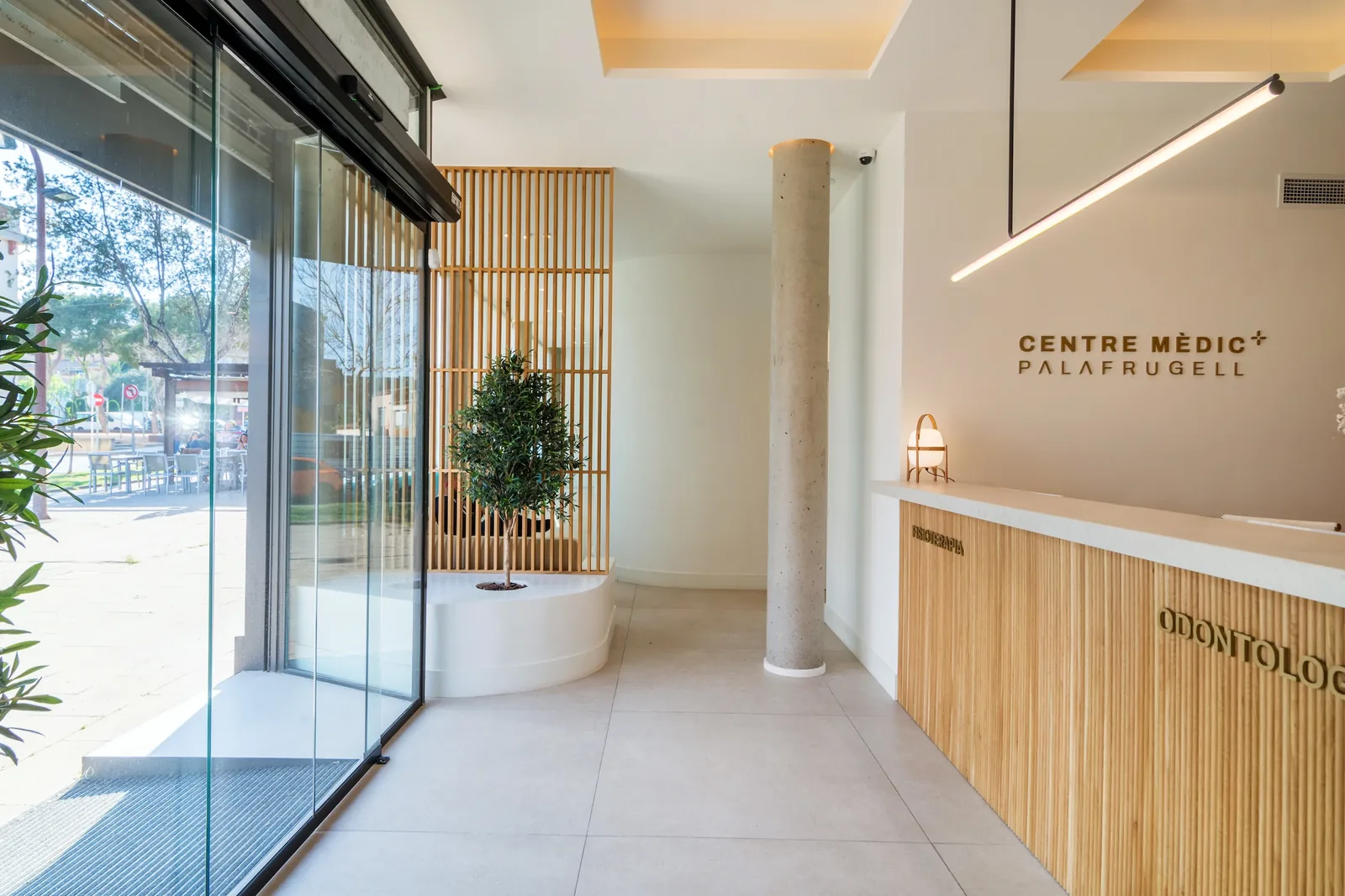 Recepció de la Clínica Dental Palafrugell